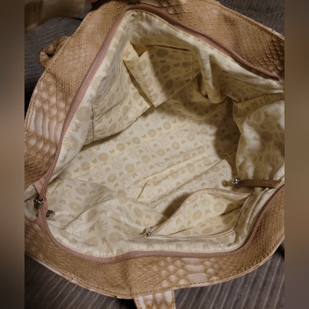 Penelope Ann Seeet City Tan Faux Snake Skin Textured Tote - Picture 6 of 12